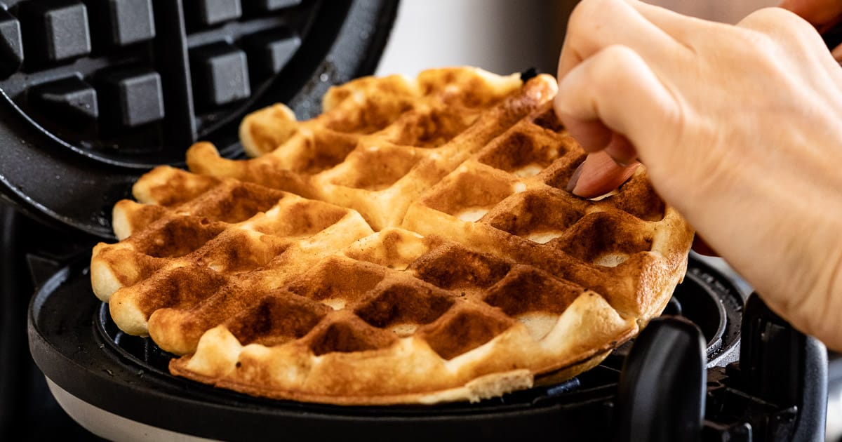 Yeast Magic Explained: Why Overnight Waffles Are Crispy & Fluffy